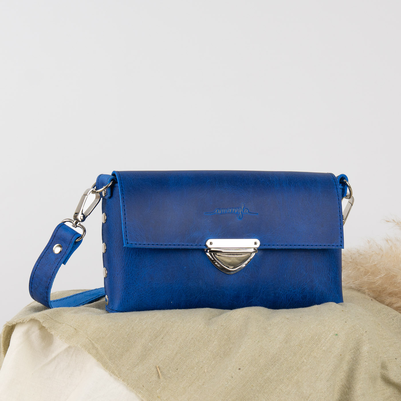 Kožená kabelka MidiMe (crazy modrá)